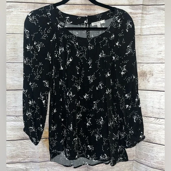 🤎3/$10 Pale Sky Black and White Sleeved Blouse Size Large - Picture 1 of 5
